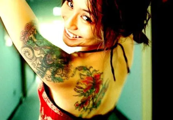 Ein Handwerk mit teuren Folgen - Betriebshaftpflicht Tattoo-/ Piercingstudio Bild: Ein Handwerk mit teuren Folgen - Betriebshaftpflicht Tattoo-/ Piercingstudio