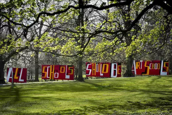 Bild: JONTY WILDE – Fotografien aus dem Yorkshire Sculpture Park 