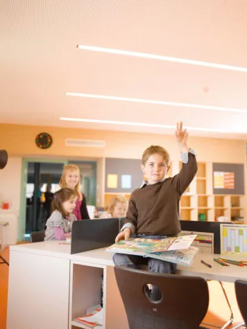 Bild: Erstes Schul-Lüftungsgerät mit PHI-Zertifikat kommt von drexel und weiss