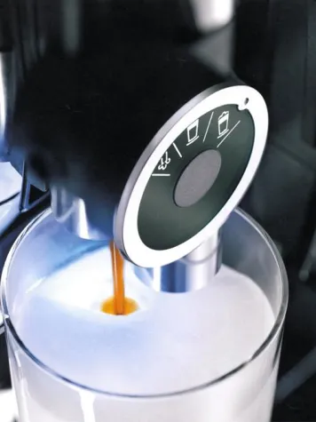 Jura bringt die Z7 auch als gewerbliche Maschine auf dem Markt. Die IMPRESSA XZ7 Bild: Jura bringt die Z7 auch als gewerbliche Maschine auf dem Markt. Die IMPRESSA XZ7