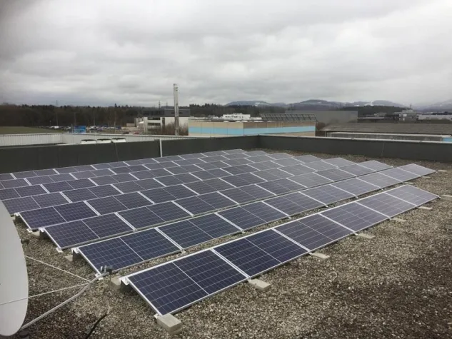 Bild: Sauberer Solarstrom für Star Movie Steyr: Sun Contracting AG nimmt 49,28 kWp in Betrieb