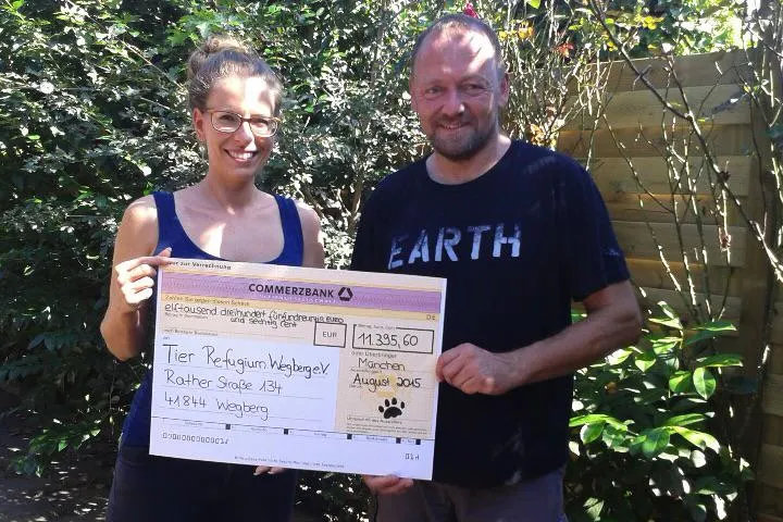 Bild: Charity-Marke 'zoolove by zooplus' unterstützt lokale Organisationen