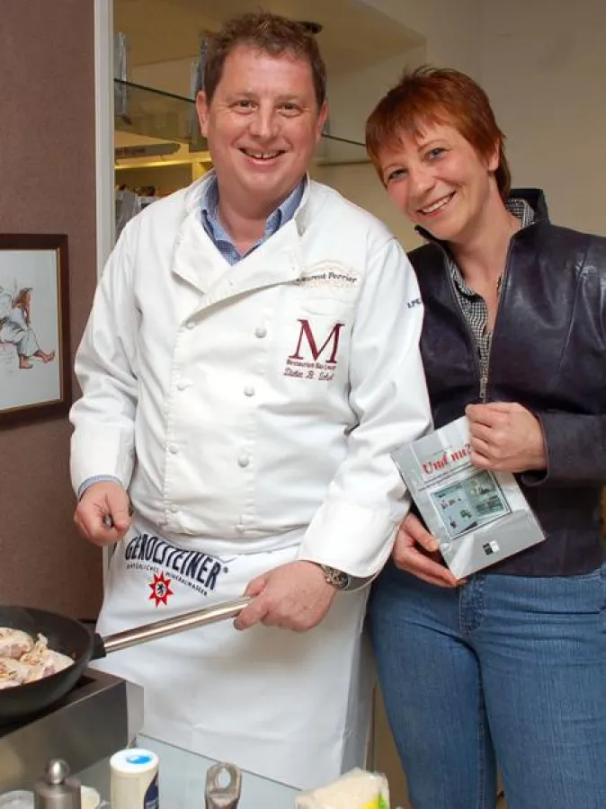 Starkoch Dieter B. Schmidt, Autorin Andrea Larius (Foto Torsten Pelka)