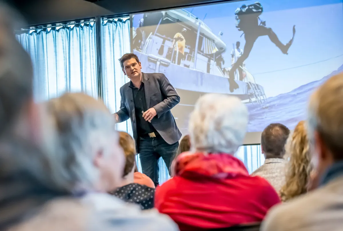 Schweizer Keynote Speaker Lorenz Wenger über Angst, Mut und Entscheidungen (© Lorenz Wenger)