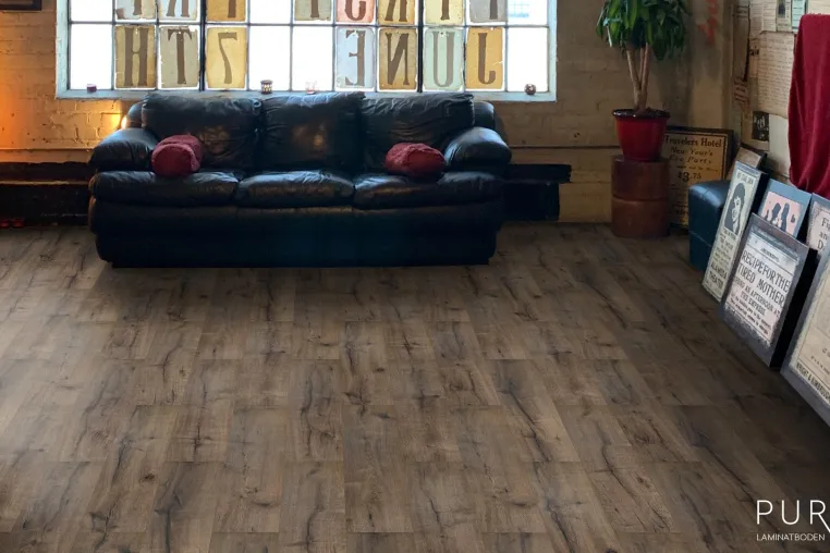 Bild: Holz Design Moers launcht Purity Laminatboden