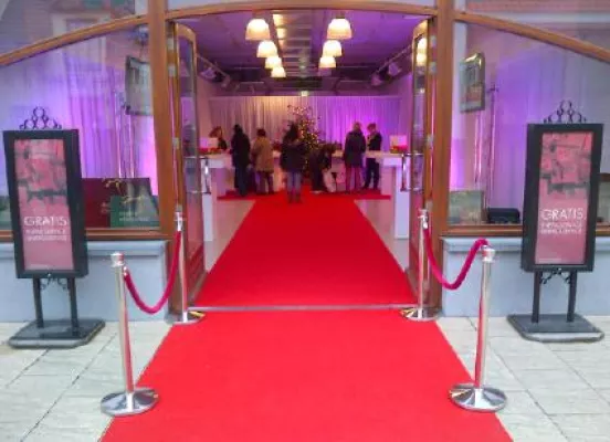 Bild: Designer Outlet Roermond: Weihnachtliche Schnäppchen jagen und Gutes tun