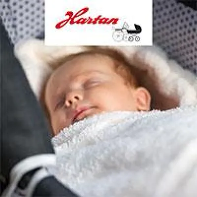 Bild: Kinderwagenkatalog im neuen Style - amadeus gestaltet den neuen Katalog 2017 für Hartan Kinderwagen