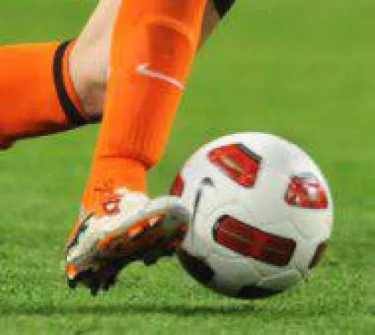 Bild: Am Ball bleiben. Nachhilfe in den Sommerferien mit ABACUS