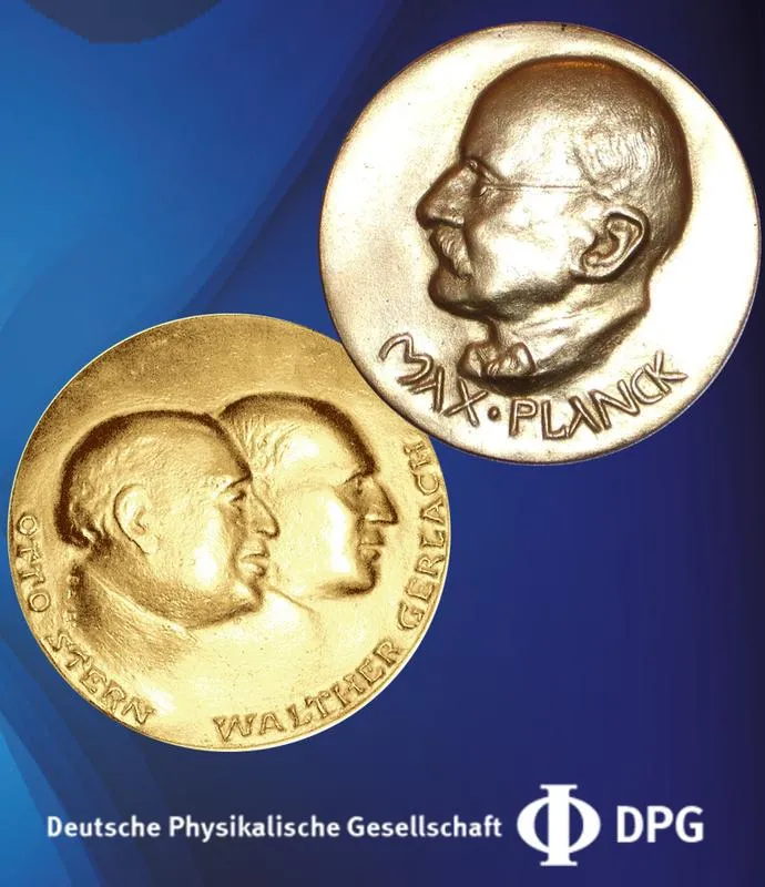 Die Max-Planck- und die Stern-Gerlach-Medaille, die höchsten Auszeichnungen der DPG (© DPG/Lemmer 2017)