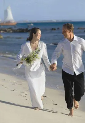 Bild: ARUBA - HONIGMOND UND FLÜSTERWOCHEN - KARIBISCH HEIRATEN - JETZT AUF DEUTSCH