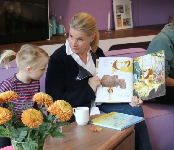 Internationaler Kindertag am 1. Juni: „Menschlich näher, medizinisch weiter!“ Bild: Internationaler Kindertag am 1. Juni: „Menschlich näher, medizinisch weiter!“