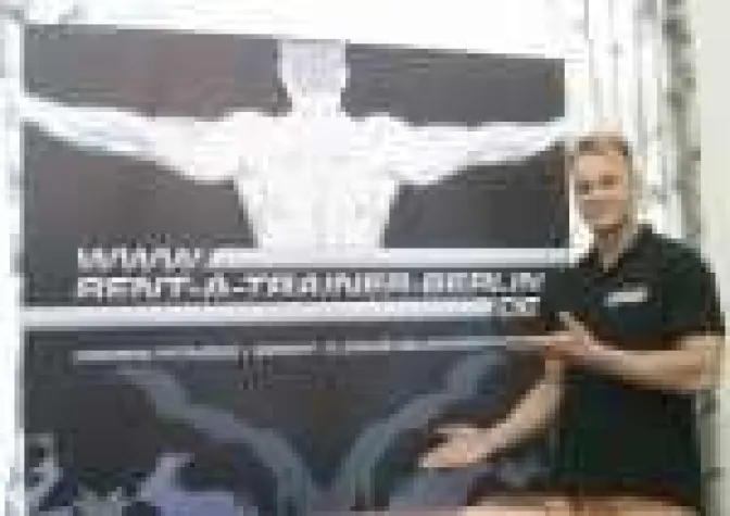 Bild: Fitnessstudio Neueröffnung Schöneberg mit Rent-a-Trainer-Berlin