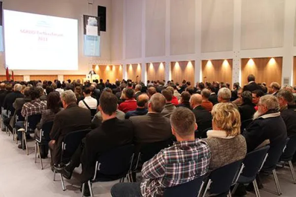 Saint-Gobain Building Distribution Deutschland veranstaltet erfolgreiche Branchentreffs für den Tiefbau Bild: Saint-Gobain Building Distribution Deutschland veranstaltet erfolgreiche Branchentreffs für den Tiefbau