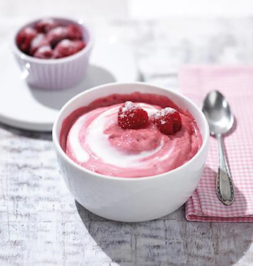Frozen Yoghurt mit Beeren