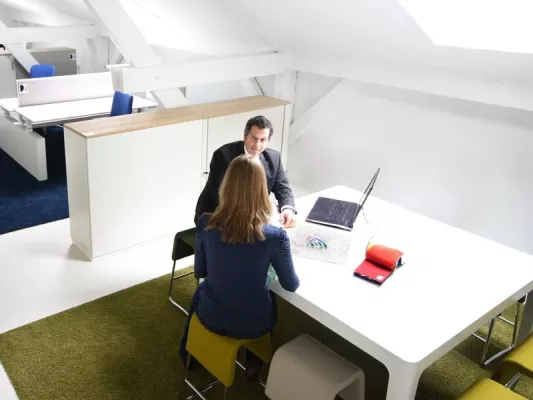 Bild: Inwerk begrüßt den 200.000 Kunden - Meerbuscher Objekteinrichter verzeichnet dynamisches Wachstum