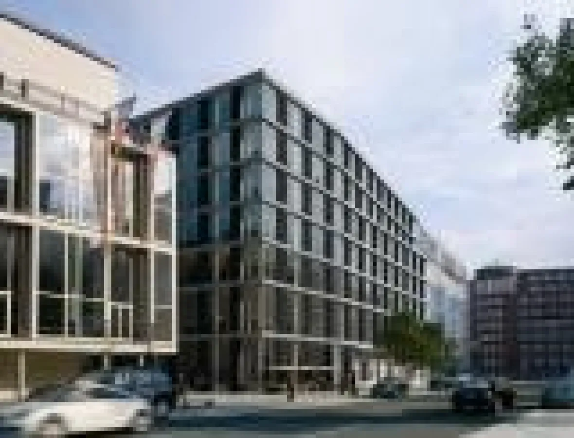 Hamburger Büro- und Geschäftshaus Metropolis neben der Staatsoper
