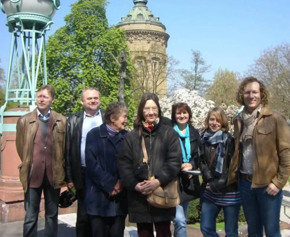 Eine Gruppe deutscher und Schweizer Journalisten erkundete Mannheim im Vorfeld der Staufer-Aussellung.