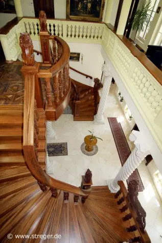 Bild: Ein starkes Stück Holztreppe