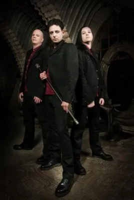 Bild: Lost Area betouren mit Project Pitchfork ihr Album welches im Frühjahr erschienen ist