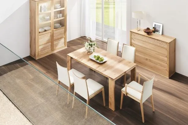 Eiche Massivholzmöbel sind heute alles andere als rustikal - Klassiker der Wohnkultur neu aufgelegt Bild: Eiche Massivholzmöbel sind heute alles andere als rustikal - Klassiker der Wohnkultur neu aufgelegt