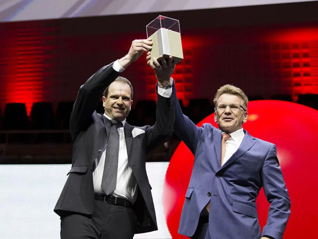 Adrian Steiner, CEO Thermoplan AG u. Hans-Ulrich Müller SVC Präsident