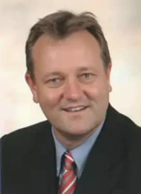 Bild: Acceleor wächst weiter – Dr. Sigurd Riemer bereichert das Team um Branchenkompetenz aus dem Pharmabereich