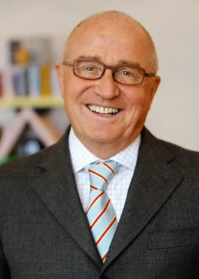 Bild: Ein Leben für die Messe Frankfurt - Messe Geschäftsführer Dr. Michael Peters feiert 60. Geburtstag