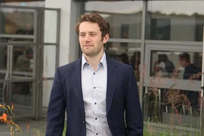 Bild: Den Kunden in die Schranken weisen? Das Durchsetzen von Regeln beim Kunden im Dienstleistungssektor