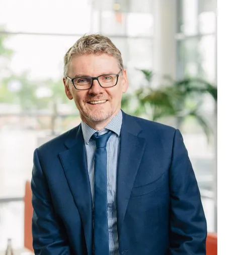 Bild: itelligence AG und apsolut GmbH vereinbaren strategische Partnerschaft
