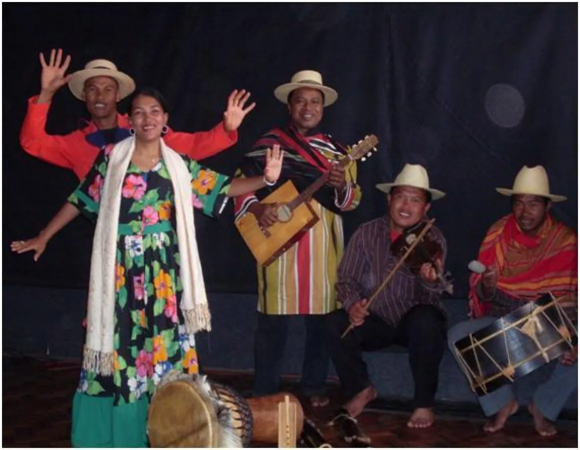 Doné Andriambaliha - live