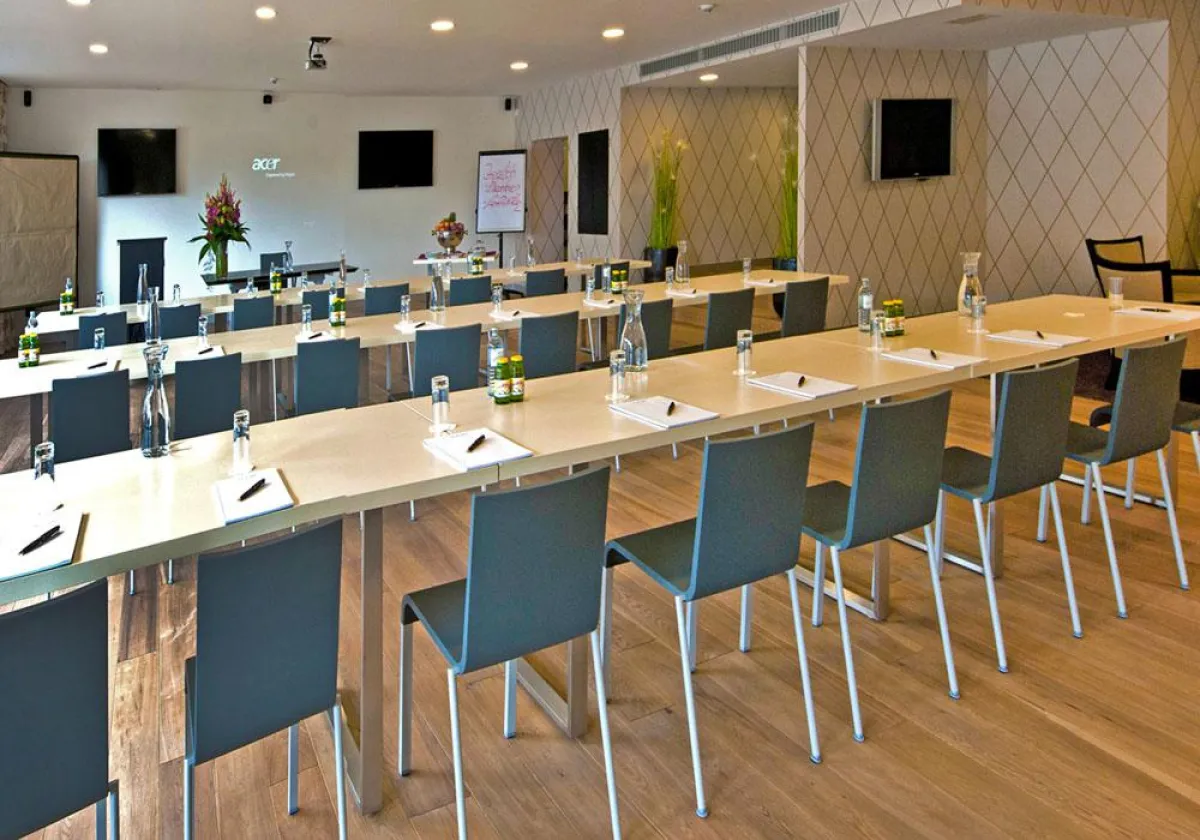 Neuer Tagungsraum Mozart mit frischen Farben und schönem Ambiente