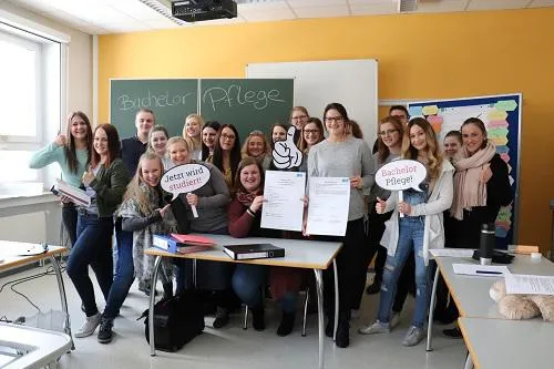 Bild: Märkische Kliniken starten Kooperation mit der Hochschule für Gesundheit in Bochum