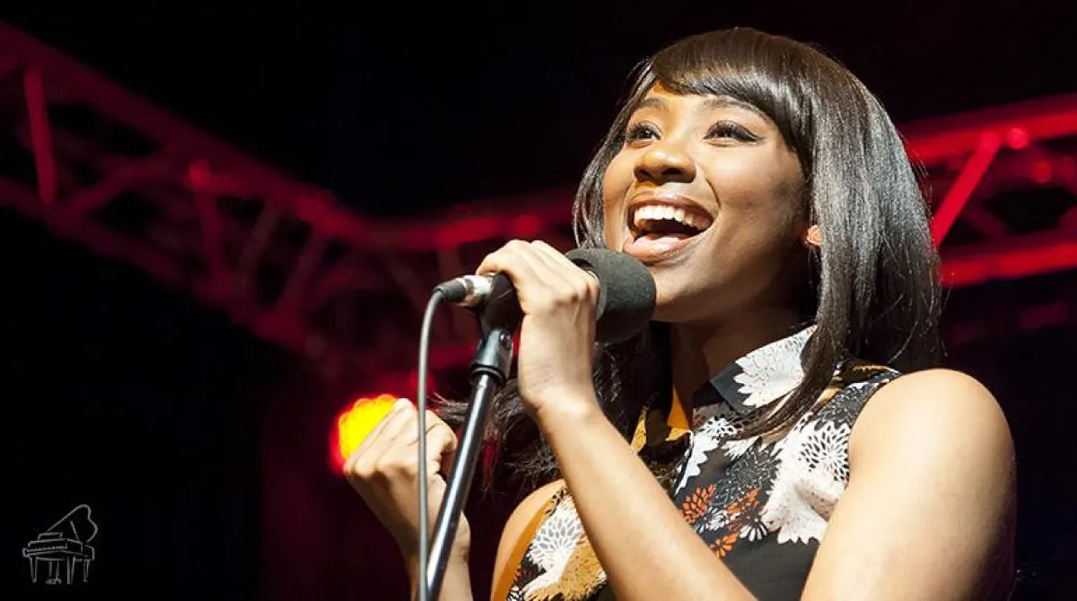 Adrianna Hicks - The Singers corner am 22.09.2014 (OmegAlliance Entertainment Ltd.)