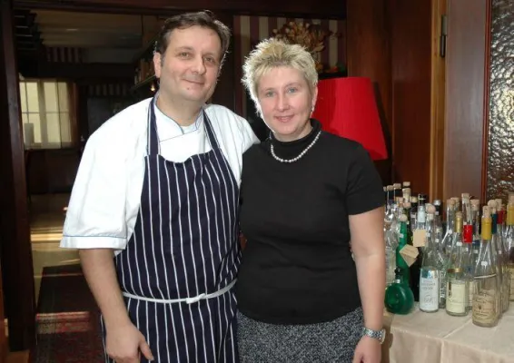 Bild: Begehrte Gastronomie-Auszeichnung des Aral-Schlemmeratlas 2011 geht nach Kernen