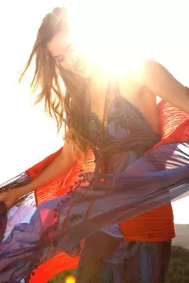 Sommerkleider, Hippiekleider und Maxikleider in grosser Auswahl bei lapurpura.com Bild: Sommerkleider, Hippiekleider und Maxikleider in grosser Auswahl bei lapurpura.com