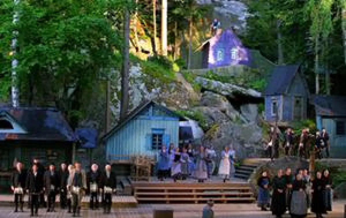 Die Kulisse ist einzigartig: Auf der Naturfreilichtbühne beginnen am 24. Juni die Luisenburg-Festspiele 2011.