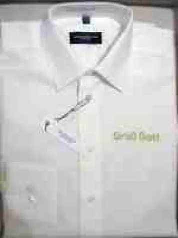 Bild: Ottmar Hörl gibt sein „Letztes Hemd“ - Exclusiv für die art Karlsruhe.