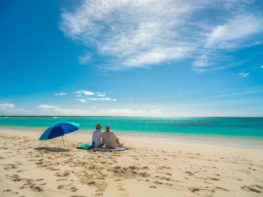 Bild: Endlich günstige Einwegmieten für Roadtrips an Australiens Korallenküste