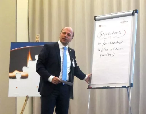 Bild: Terminhinweis: Mit Service Excellence Kunden begeistern - Lean in administrativen Bereichen