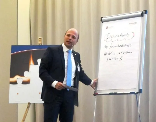 Terminhinweis: Mit Service Excellence Kunden begeistern - Lean in administrativen Bereichen Bild: Terminhinweis: Mit Service Excellence Kunden begeistern - Lean in administrativen Bereichen