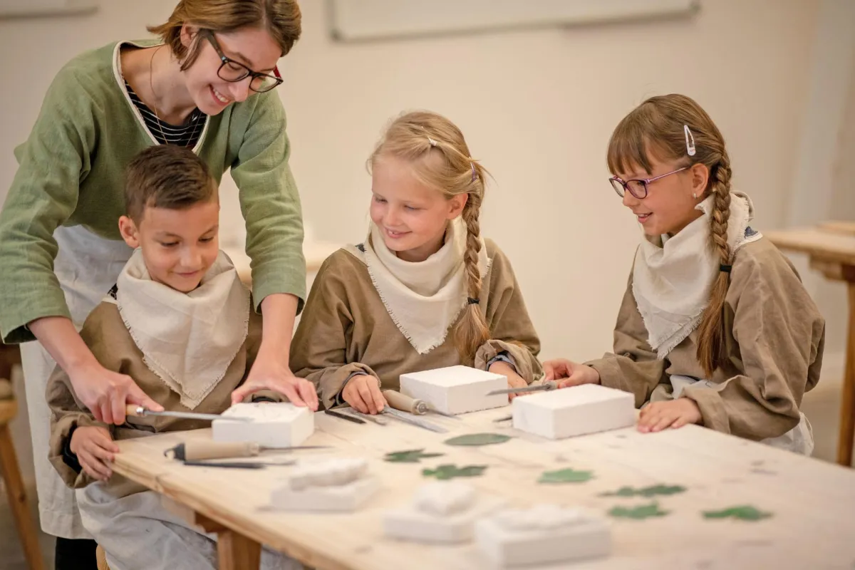 Ferienangebot in der Kinderdombauhütte Naumburg. Foto: Vereinigte Domstifter/Falko Matte