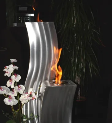 Bild: Bioethanol Kamine als Feuersäulen sind das Highlight für Terrasse oder Balkon