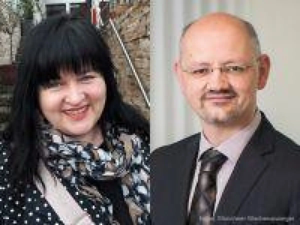 Redaktionsleiterin Heike Woschée und Setzereileiter Stefan Maierhofer vom Münchner Wochenanzeiger