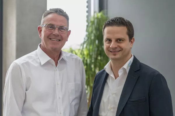 ezee Energy will Photovoltaik auf allen Dächern Bild: ezee Energy will Photovoltaik auf allen Dächern