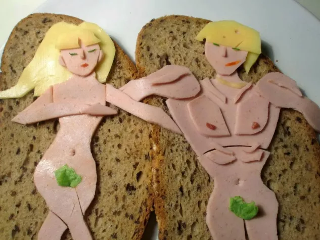 Bild: Studentinnen wagen ein Experiment im Web 2.0