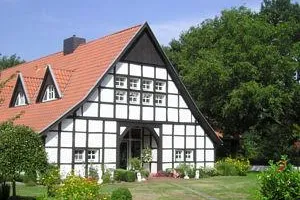Wohnen und Leben mit Pferden Bild: Wohnen und Leben mit Pferden