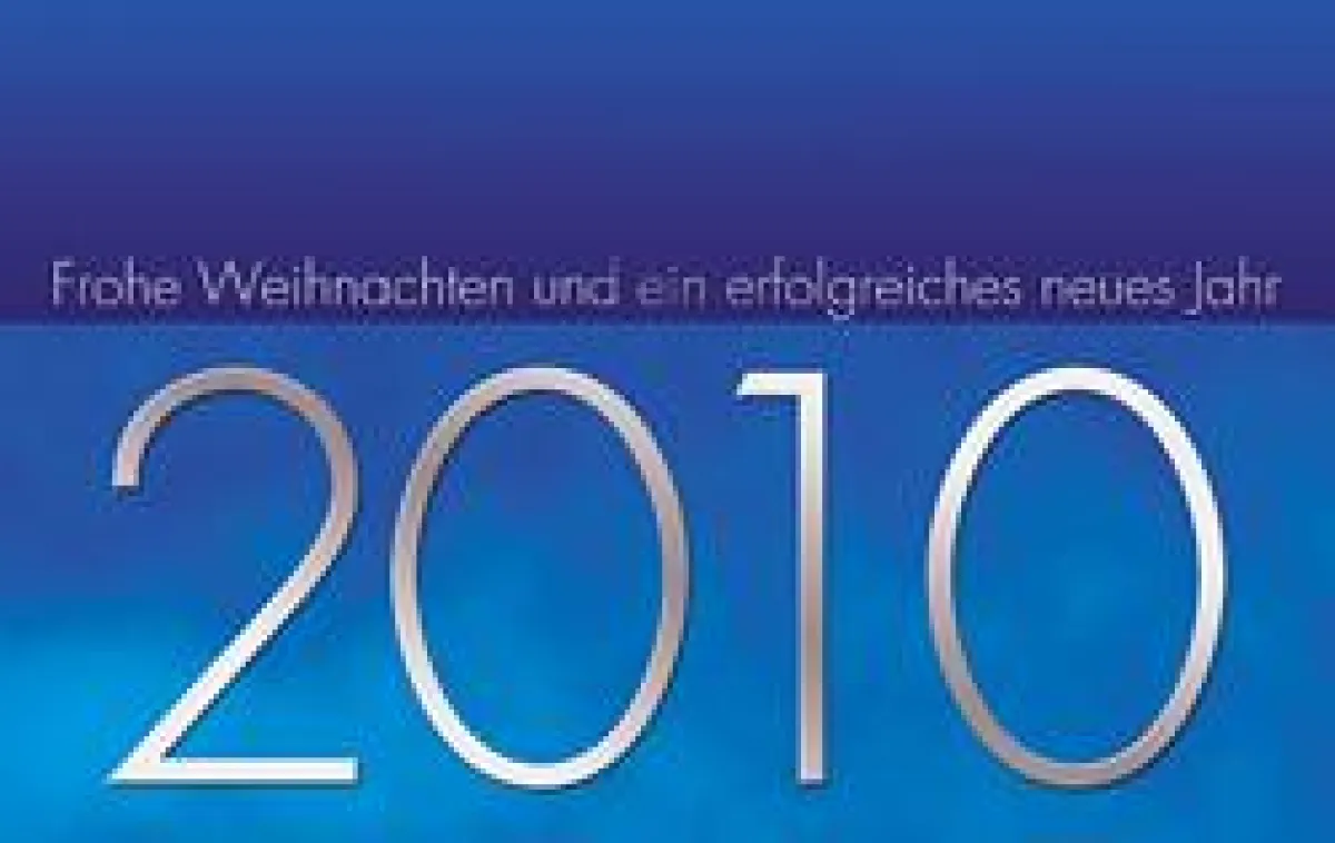 Eine große Auswahl an verschiedenen Weihnachtskarten.
