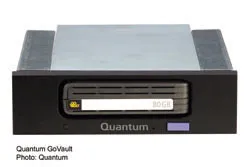 Quantum präsentiert strapazierfähiges, portables Laufwerk GoVault - Mobile Festplatte für schnelles Backup und zuverlässige Archivierung Bild: Quantum präsentiert strapazierfähiges, portables Laufwerk GoVault - Mobile Festplatte für schnelles Backup und zuverlässige Archivierung