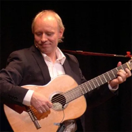 Bild: Rolf Rötgers singt Menschenlieder / Benefiz-Konzert zugunsten von playandhelp e.V.