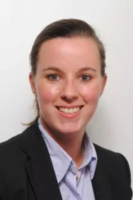 Bild: RIMC stellt Christina Baumer als neue Junior Managerin im Financial Controlling vor